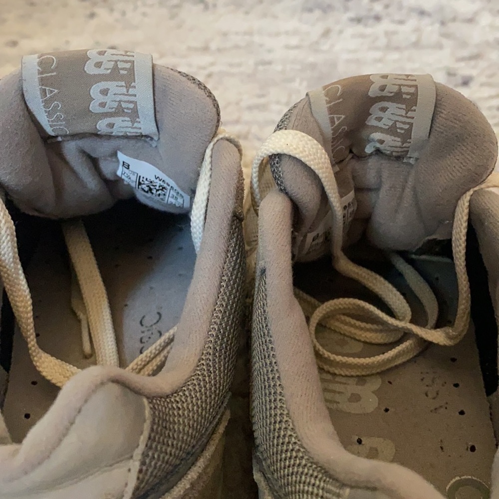 Women’s new balance 595 tennis shoes in excellent condition!!! Size 7.5 - Picture 9 of 12